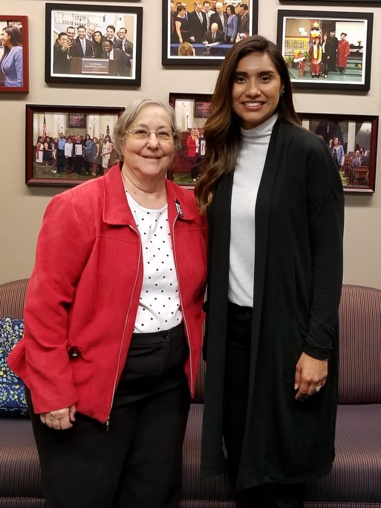 Victoria Stephan (left), Sabrina Cervantes (right)